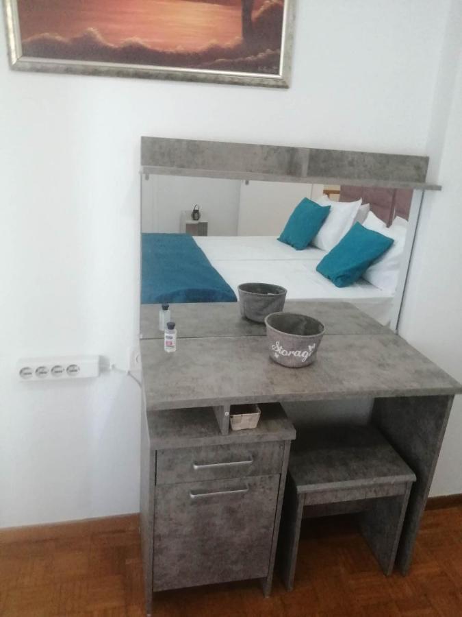 Elia's Maisonette